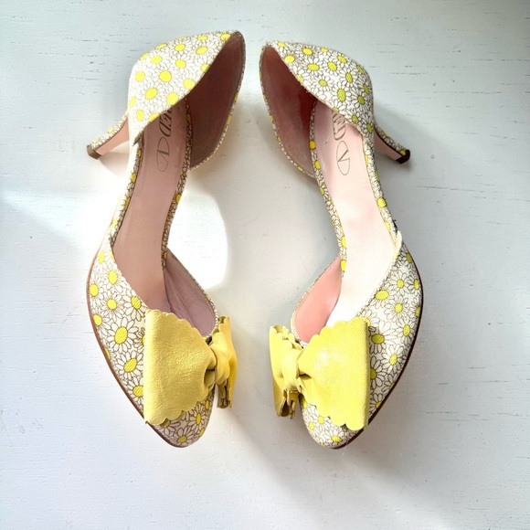 Valentino RED Daisy Floral Bow Heels Made in Italy Size 38 US 8 Yellow - Picture 4 of 13